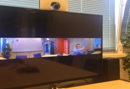 panoraamakuva videoneuvottelussa