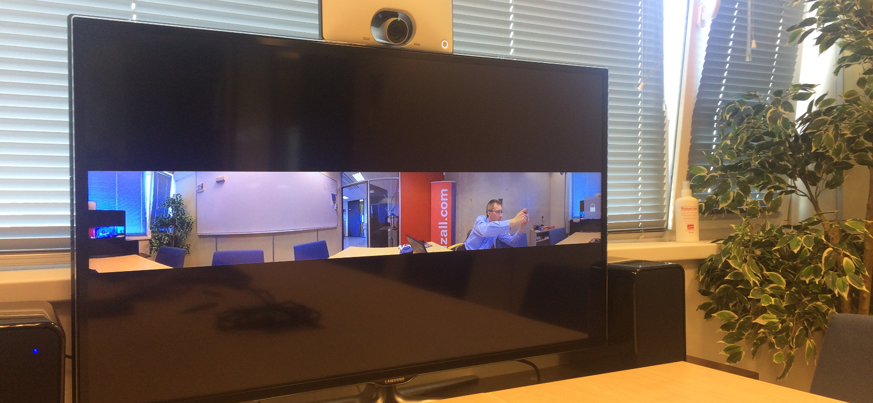 panoraamakuva videoneuvottelussa